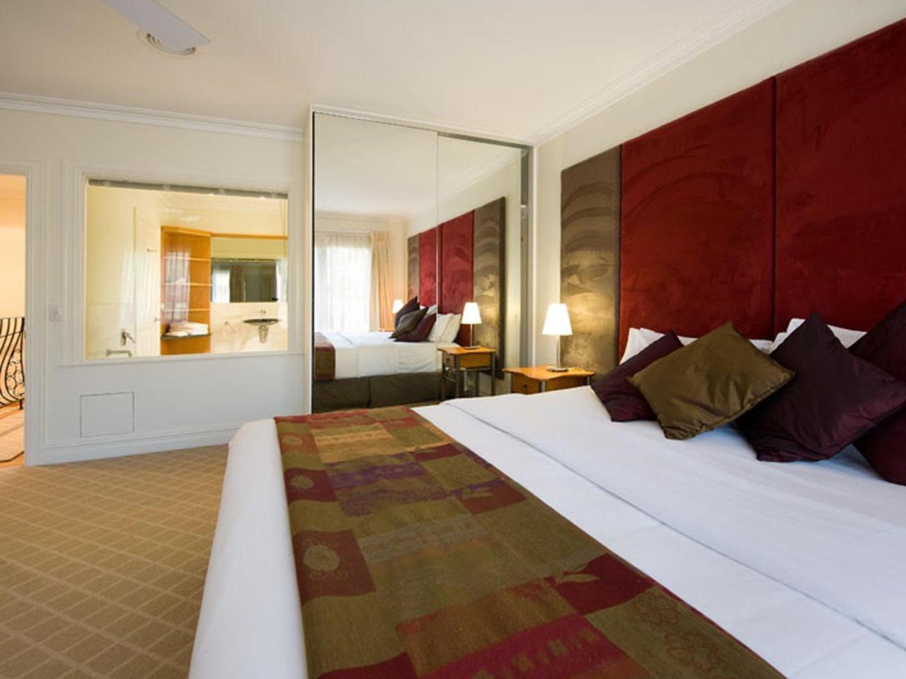 Lakeside Suites 3 Дейлсфорд Экстерьер фото